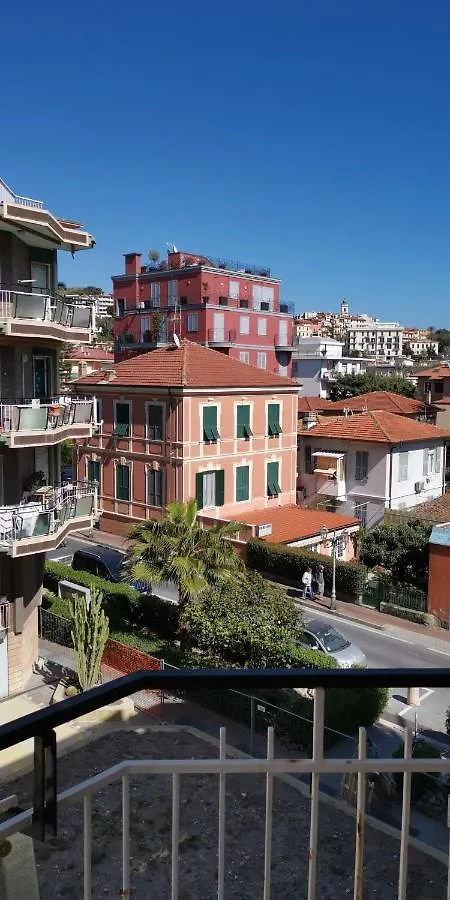 Casa Margherita, Centrale A Due Passi Dal Mare Bordighera 0*,