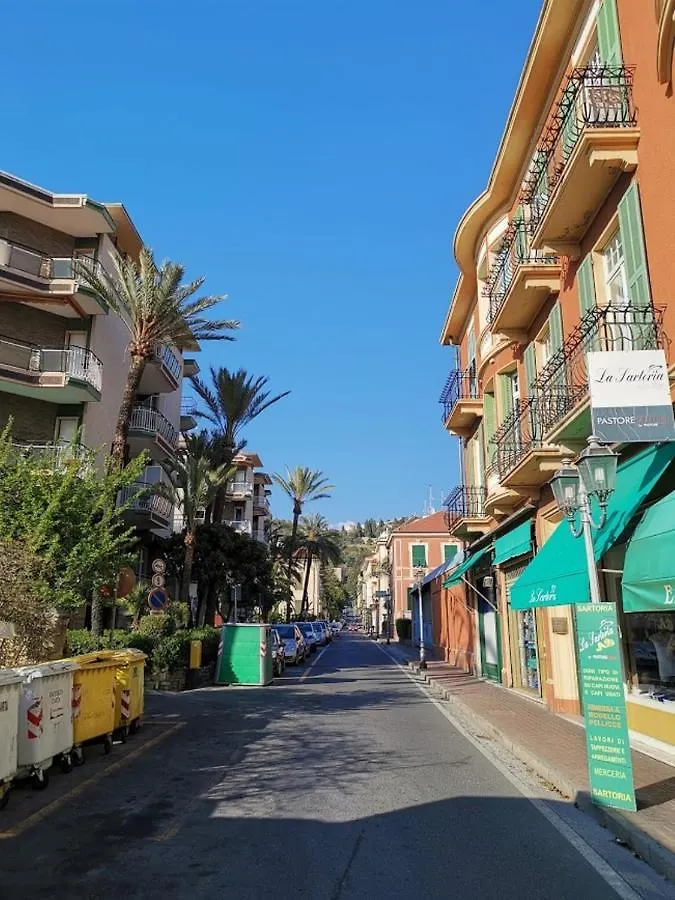 Apartment Casa Margherita, Centrale A Due Passi Dal Mare Bordighera Italy