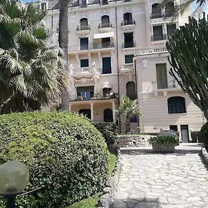 Appartement La Casa Di Anna, In Palazzina Liberty Fronte Parco, Bordighera