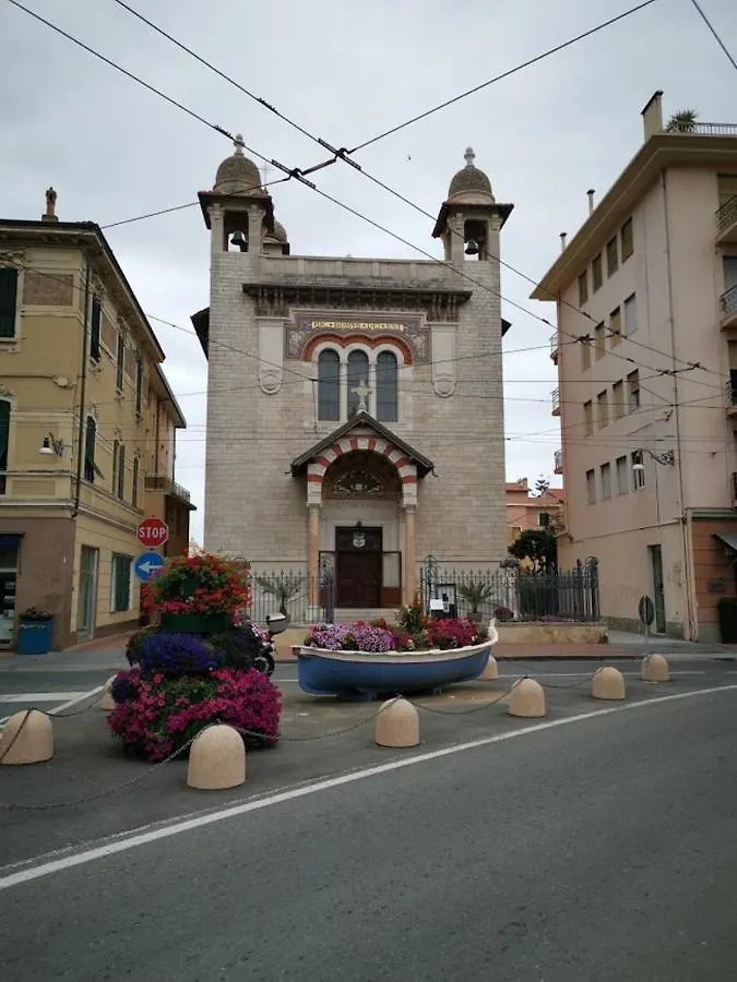 Casa Margherita, Centrale A Due Passi Dal Mare Bordighera